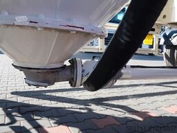 LEGRAS CEMENTONACZEPA /  3 KOMORY / 38  000 L / SILOS