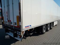 SCHMITZ CARGOBULL / CH?ODNIA / THERMO KING SLX 300 / HAKÓWKA / O?