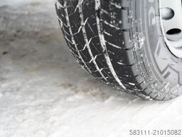 RENAULT MASTER / KONTENER / WINDA / DMC: 3500 KG / 2022