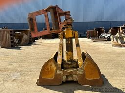 Unknown Clamshell grapple
