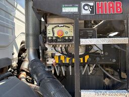 Mercedes-Benz Axor 2633 + HIAB 220 C  3X EXT.  + REMOTE + 6X4...