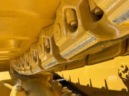 Caterpillar D8T - CE / EPA