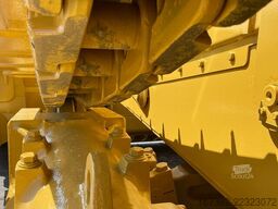 Caterpillar D8T - CE / EPA