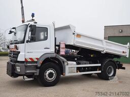 Mercedes-Benz Axor 1833