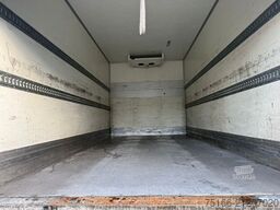 MERCEDES-BENZ ATEGO 818 L Kühlkoffer 5 m LBW 1 T*CARRIER