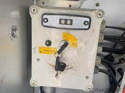 Hammar 140B Sideloader – One Lifting Arm Replaced in 2021