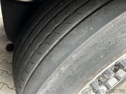 Schmitz Cargobull SCB S3B / Box / 2x Lift axle / Disk Brakes / AP...