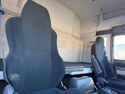 MAN TGX  26.520 Baustoff mit Kran Palfinger PK21001L