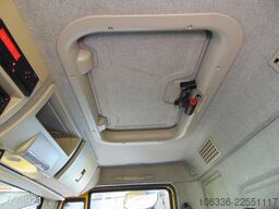 IVECO EuroCargo ML 120 E 28 LBW-AHK-COC