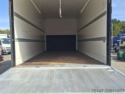 FUSO Canter 7C18 3-Sitzer Klima Koffer Ladebordwand