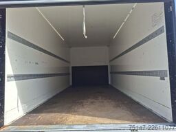 FUSO Canter 7C18 3-Sitzer Klima Koffer Ladebordwand