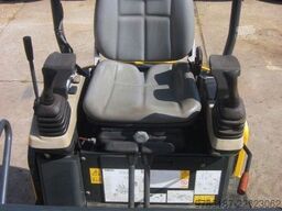 KOMATSU PC 14 R - 3HS * 2x Löffel * * Vorführm *