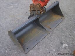 KUBOTA U27-4