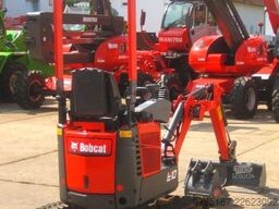 BOBCAT E 10 * 2x Löffel * * Verstellfahrwerk *