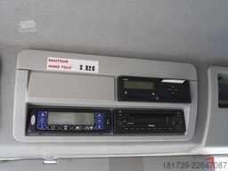 Iveco Eurocargo 140-190 4x2 E6 / Meat hook ref