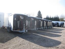 trailershop Debon Roadster 400 Seitentür berrydirekt