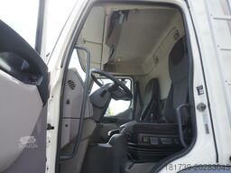 DAF LF 220 / Refrigerator 16 EPAL Multitemp