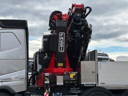 VOLVO FH 500 8x4 Pritsche mit Fassi F905R.2.7 + JIB