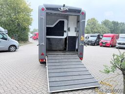  STX 3,5T  2 Pferd   Pferdeanh. Wohn. Dusche, WC