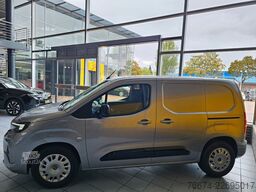 OPEL COMBO-E Cargo 100kW 50-kWh 2-Schiebetüren