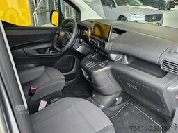 OPEL COMBO-E Cargo 100kW 50-kWh 2-Schiebetüren