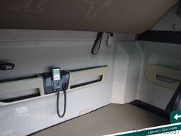 MAN TGX 18.520 Low Deck D30 Retarder Standkl.  MIETE
