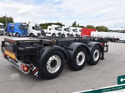 SCHWARZMÜLLER Tank - Containerchassis ADR ALU Liftachse