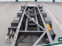 SCHWARZMÜLLER Tank - Containerchassis ADR ALU Liftachse