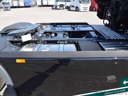 MAN TGX 18.520 Low Deck D30 Retarder Standkl. MIETE