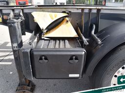 SCHWARZMÜLLER Tank - Containerchassis ADR ALU Liftachse SAF