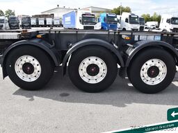 SCHWARZMÜLLER Tank - Containerchassis ADR ALU Liftachse SAF