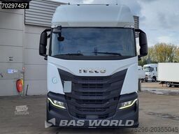 Iveco S-Way 460 4X2 Mega Retarder 2xTanks ACC Euro 6