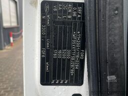 Ford Transit 115T300
