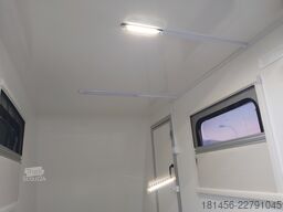 Tomplan Sport uns Transport Camping isolierter Koffer mit Heckrampe führerscheinfrei 100km/H Neu