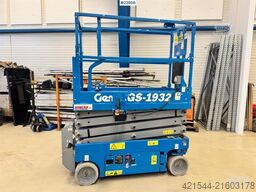 Genie GS-1932 Scissor Lift – Only 89 Hours!