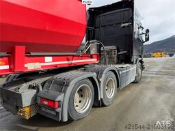 Scania R580 6x2 tractor unit with tipping hydraulics, com