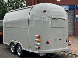 Airstream Food Truck Imbissanhänger Foodtruck