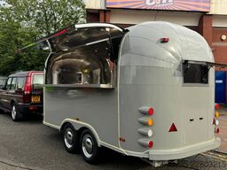 Airstream Food Truck Imbissanhänger Foodtruck