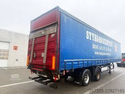 Kel-Berg 2 axle Curtainsider / Planenauflieger