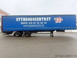 Kel-Berg 2 axle Curtainsider / Planenauflieger
