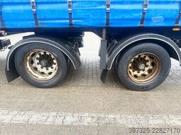 Kel-Berg 2 axle Curtainsider / Planenauflieger