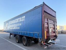 Kel-Berg 2 axle Curtainsider / Planenauflieger