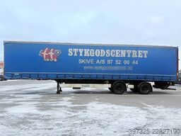Kronen 2 axle Curtainsider / Planenauflieger