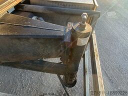 CARDI RIMORCHIO CARDI SCARRABILE RIBALTABILE PNEUMATICO