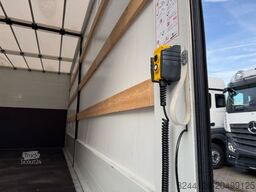 MITSUBISHI FusoCanter 7C18/Automatik/Neuwertig-7TKM/Abstand