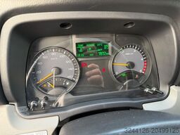 MITSUBISHI FusoCanter 7C18/Automatik/Neuwertig-7TKM/Abstand