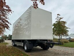 Pacton PACTON GESLOTEN AANHANGER MET LAADKLEP