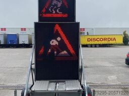 Trebbiner 1 Achs LED Vorwarntafel verzinkt