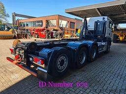 MAN TGS 35.480 8x4 tridem Joab 20 Tons Hooklift