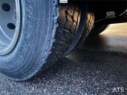 Istrail hook trailer with tipper